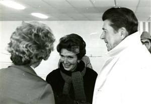 Image description is not available for 1977.092